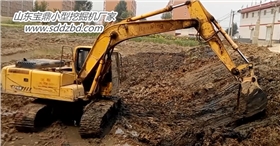 山东宝鼎反铲式小型挖掘机 山东宝鼎反铲式小型挖掘机