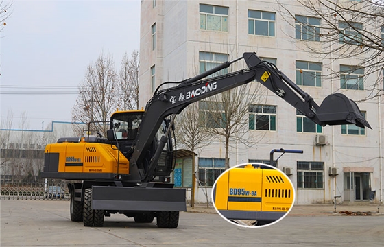 轮式挖掘机 轮式挖掘机