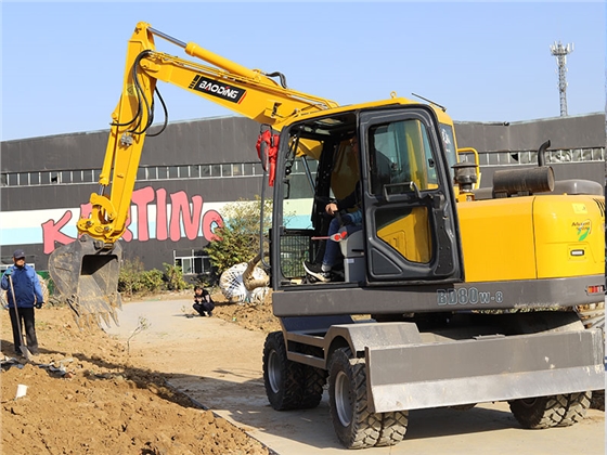 宝鼎挖掘机 宝鼎挖掘机