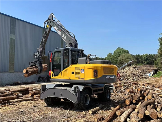 宝鼎抓木机.jpg 宝鼎抓木机.jpg