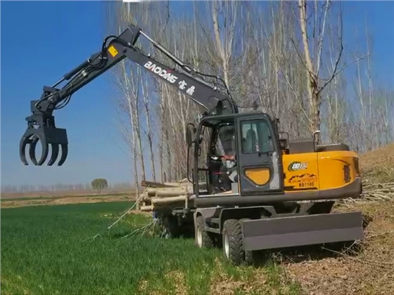 宝鼎110抓木机.png 宝鼎110抓木机.png