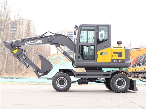 宝鼎75D轮式挖掘机.jpg 宝鼎75D轮式挖掘机.jpg