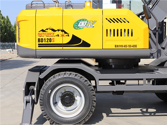 宝鼎BD120S轮式抓木机.jpg 宝鼎BD120S轮式抓木机.jpg