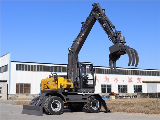 宝鼎BD125S抓木机带卷扬机.png 宝鼎BD125S抓木机带卷扬机.png