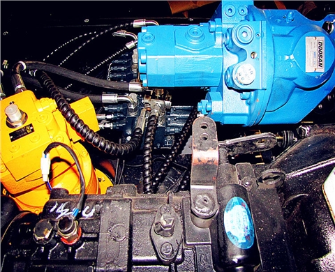 宝鼎BD80W-8轮式抓木机