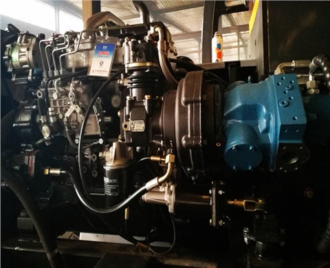 宝鼎BD80W-8轮式抓木机