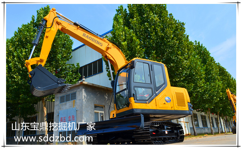 山东宝鼎小型挖掘机械产品