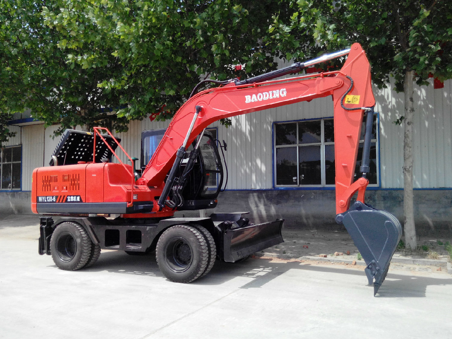 宝鼎液压机械轮式挖掘机 宝鼎液压机械轮式挖掘机