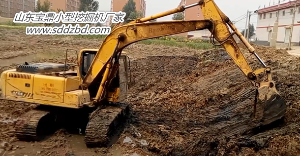 山东宝鼎反铲式小型挖掘机 山东宝鼎反铲式小型挖掘机