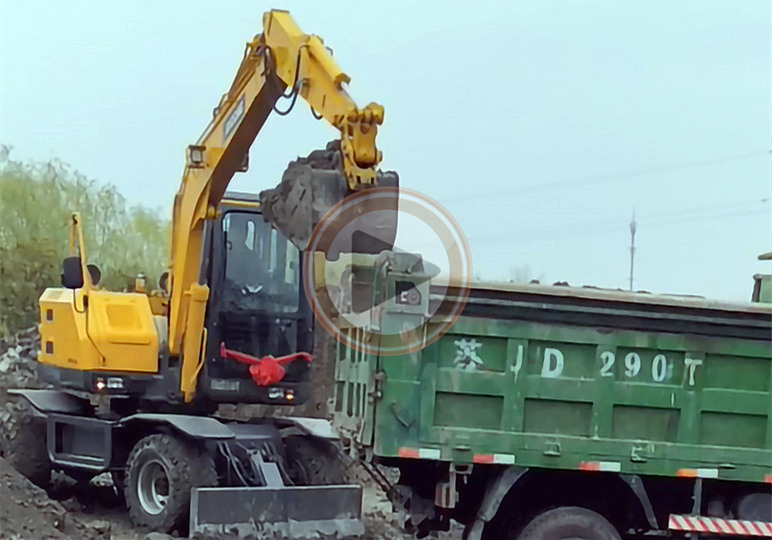 液压轮式挖掘机