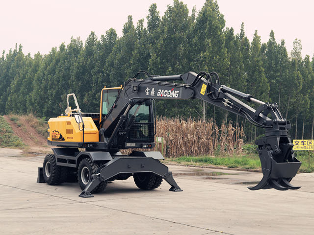 宝鼎120轮式抓木机