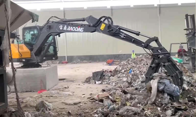 宝鼎电动抓装机:企业生产的智能得力助手