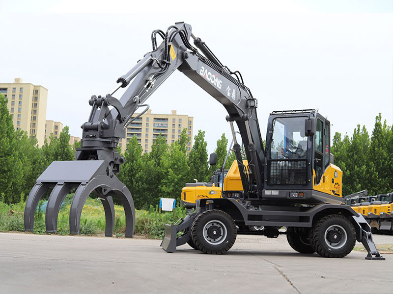 宝鼎110抓木机.jpg 宝鼎110抓木机.jpg