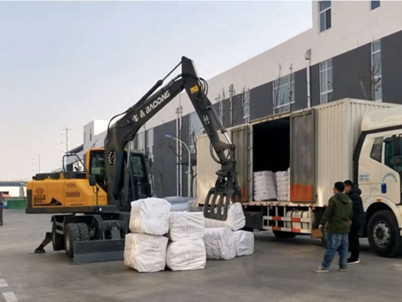 宝鼎抓包机，企业工厂内的装卸趋势