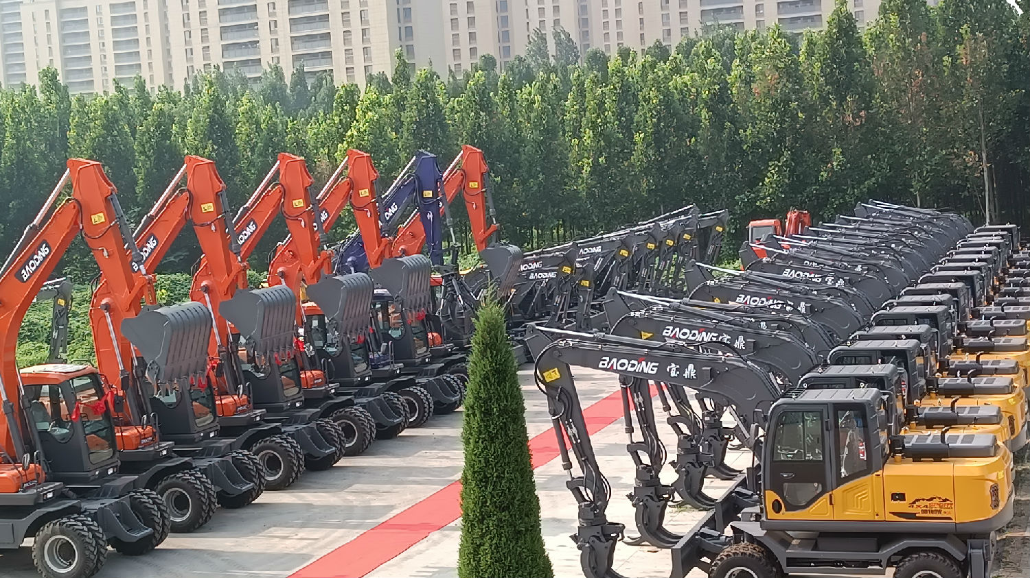宝鼎挖掘机厂家赢得良好口碑