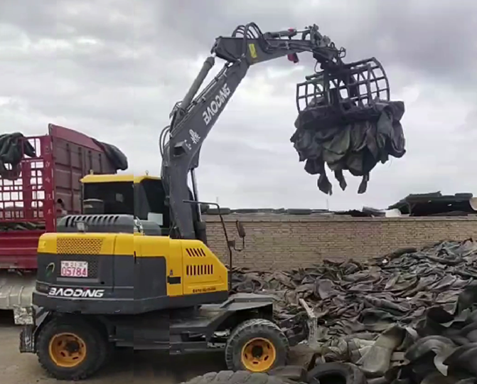 实心胎宝鼎抓木机抓取橡胶轮