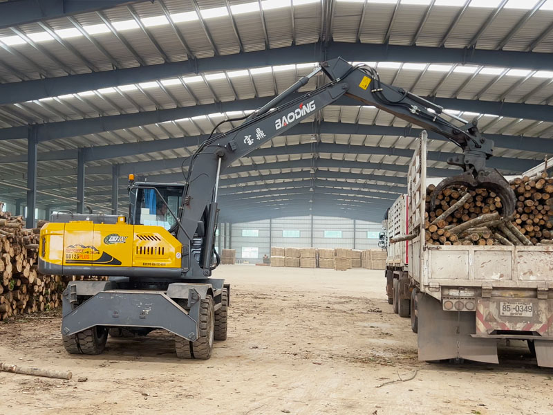 宝鼎125Plus抓木机.jpg 宝鼎125Plus抓木机.jpg