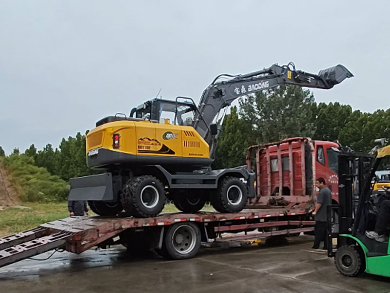 风雨无阻!宝鼎抓木机雨天热销发车