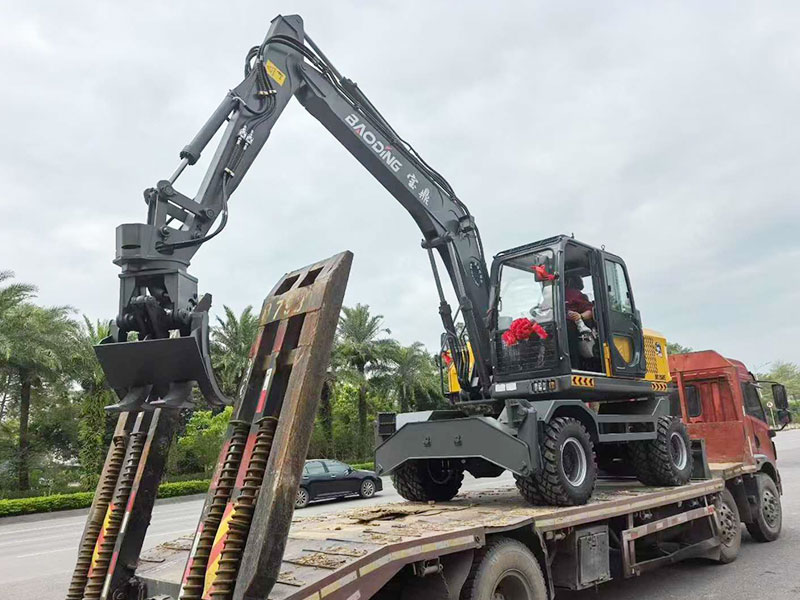 信任之选，效率之证：李老板再提宝鼎抓木机