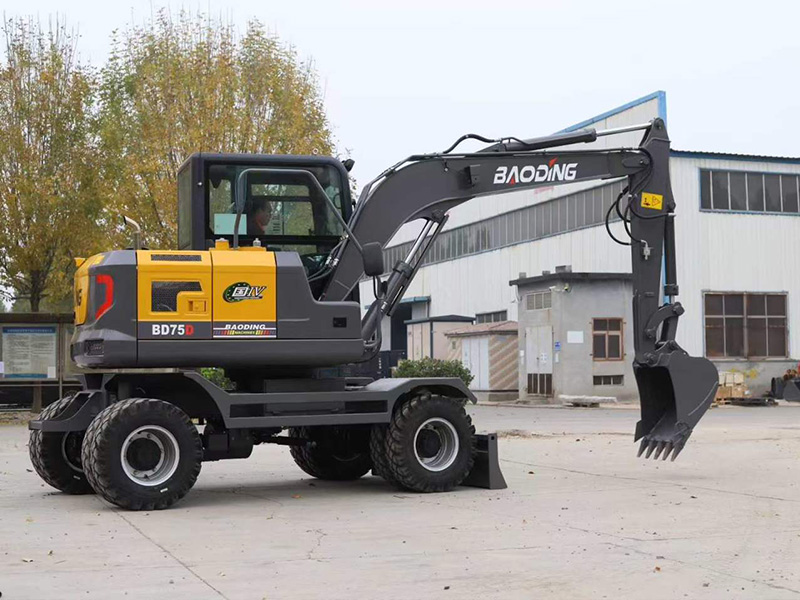 宝鼎75D轮式挖掘机.jpg 宝鼎75D轮式挖掘机.jpg