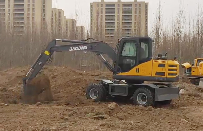 宝鼎80F挖掘机,高效作业能手