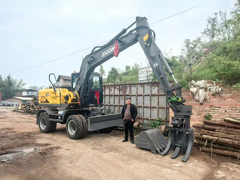 宝鼎BD125PLUS轮式抓木机,力大无穷,经久耐用