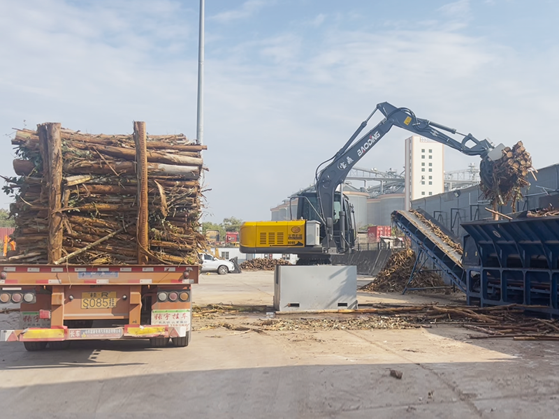 宝鼎95固定式电动抓木机,小巧身材大能量