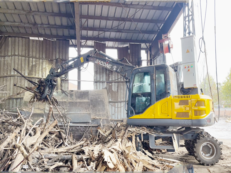 移动宝鼎80电动抓料机,喂料更高效