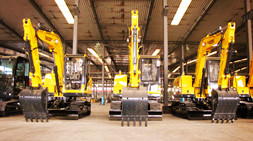 政府号召“工匠精神”宝鼎小型挖掘机生产厂家积响应