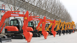 宝鼎小型挖掘机——老百姓致富的选挖掘机品牌