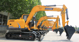 宝鼎小型挖掘机总部一线员工日夜奋战、争分夺秒