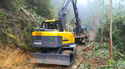 宝鼎抓木机回头客市场采购占比近半