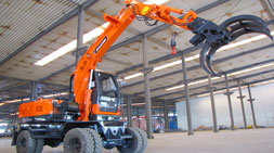 宝鼎轮式抓木机与时俱进再次升级