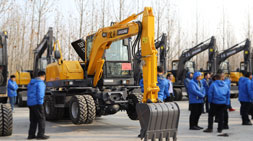 宝鼎轮胎式挖掘机开启轮式挖掘机多元化篇章
