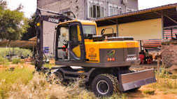 轮式挖掘机价格很嗨很国产